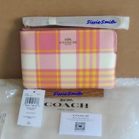 NWT Coach Corner Zip Wristlet with Garden Plaid Print - Picture 1 of 3